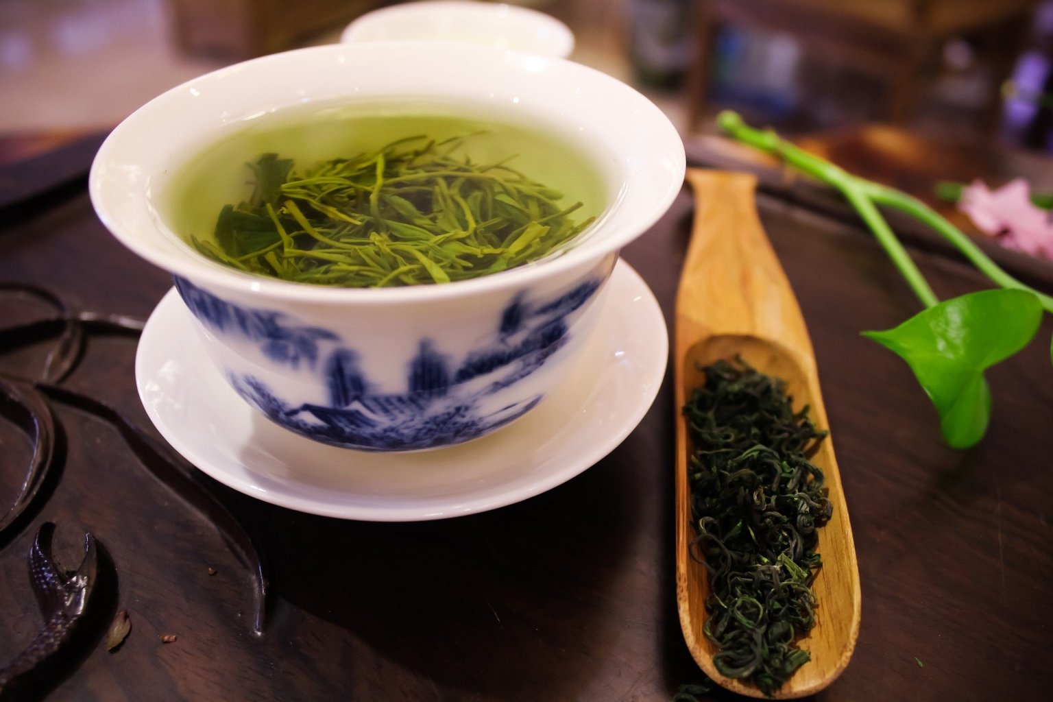 Is Green Tea Acidic? Find Out Here (Updated 2024)