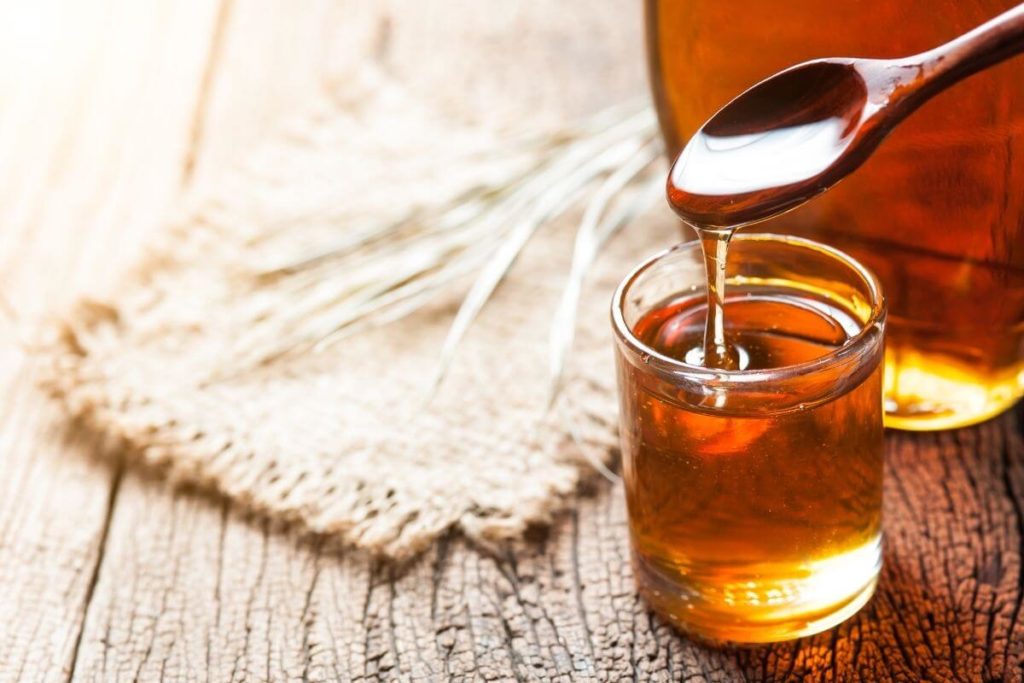 4 Best Honey Substitutes (Updated 2024)