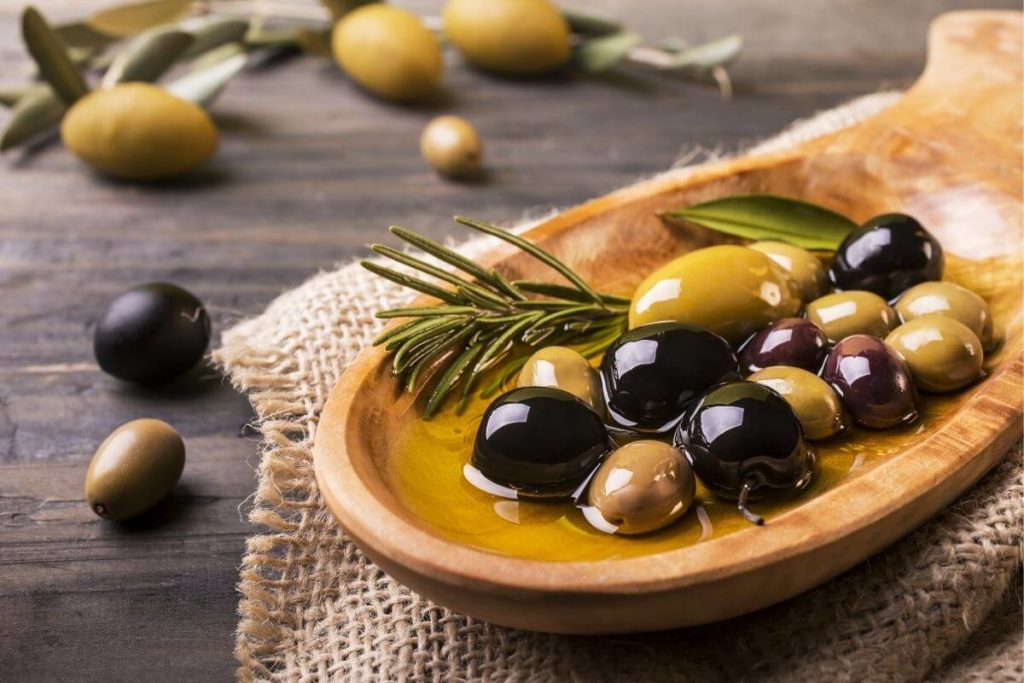 How long can you keep olives in the fridge