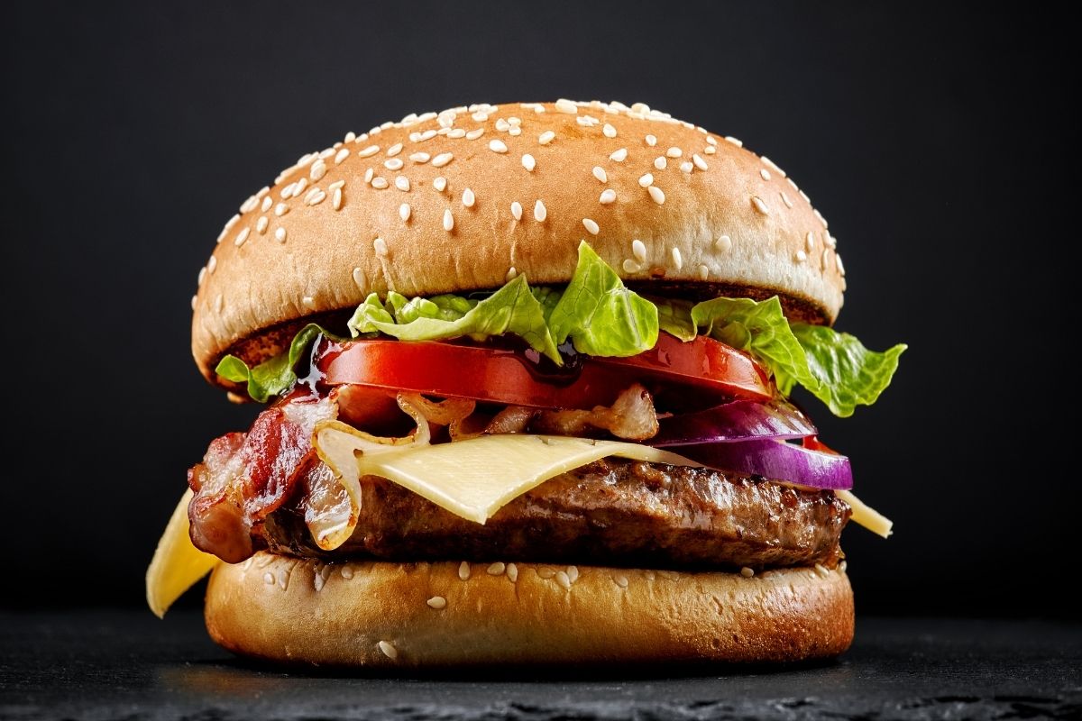 How To Reheat Burger In Air Fryer: An Easy Guide - CookWareInside