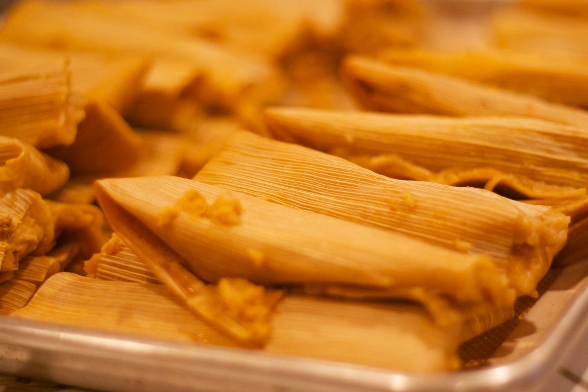 4 Best Ways To Reheat Your Leftover Tamales Recipe Marker