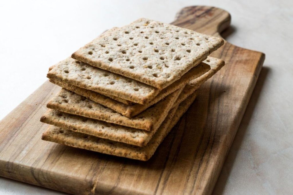 Crackers - foods that start with C 