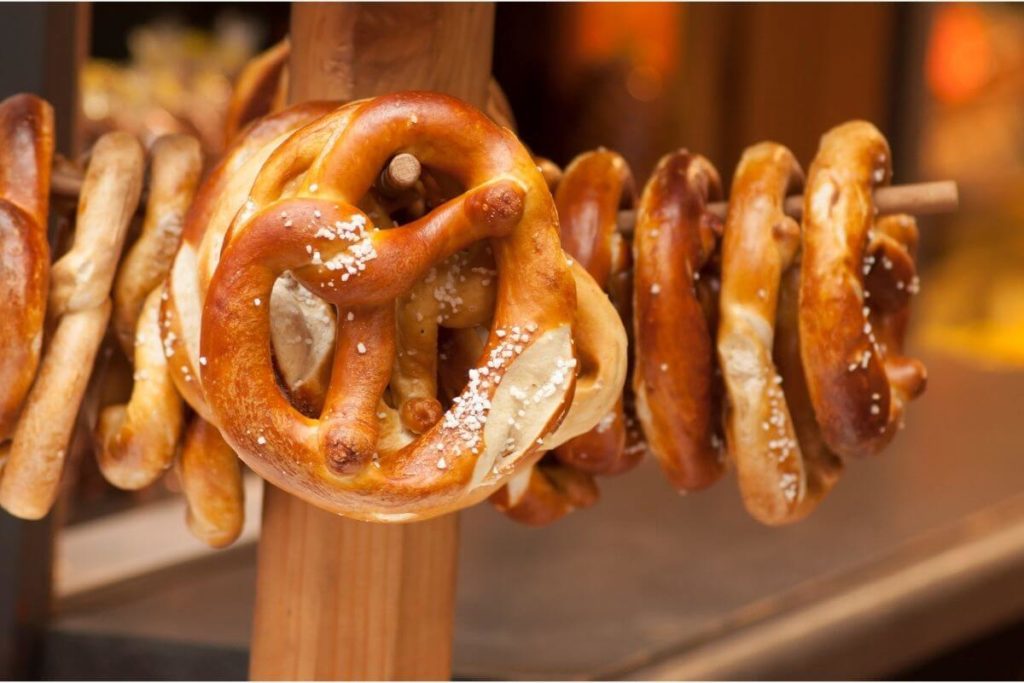 Pretzel - foods that start with p