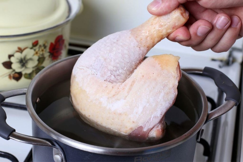 Guide To Boiling Frozen Chicken 1024x683 