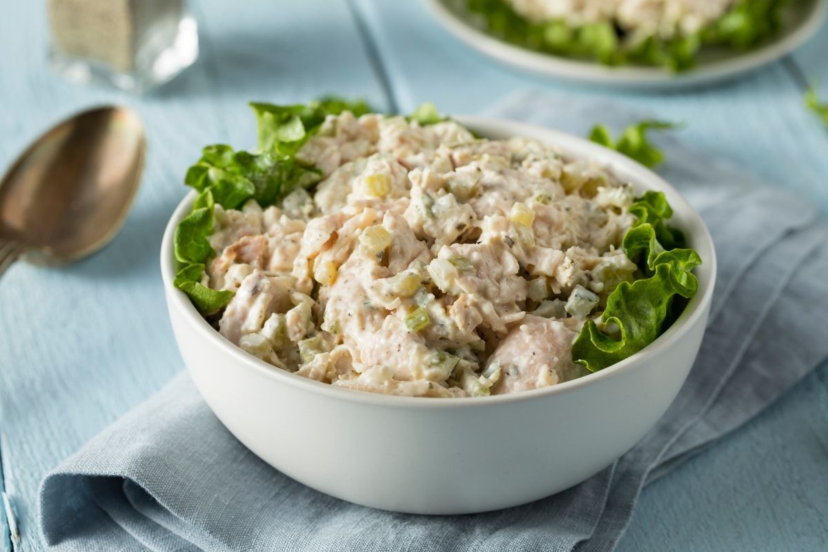 What to Serve with Chicken Salad? 6 Best Side Dishes
