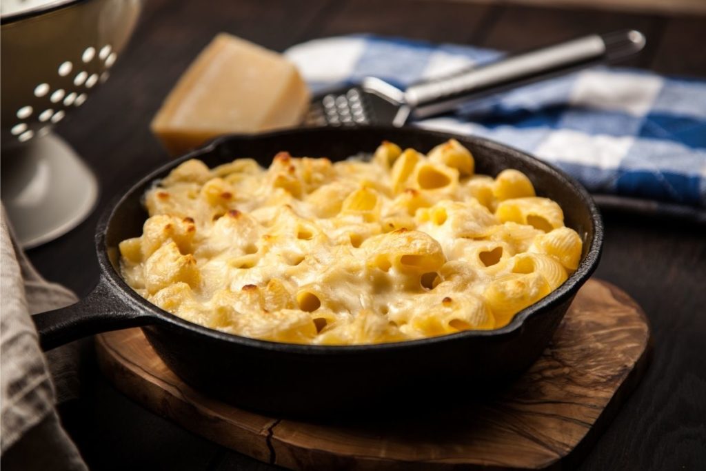 What to Serve with Mac and Cheese