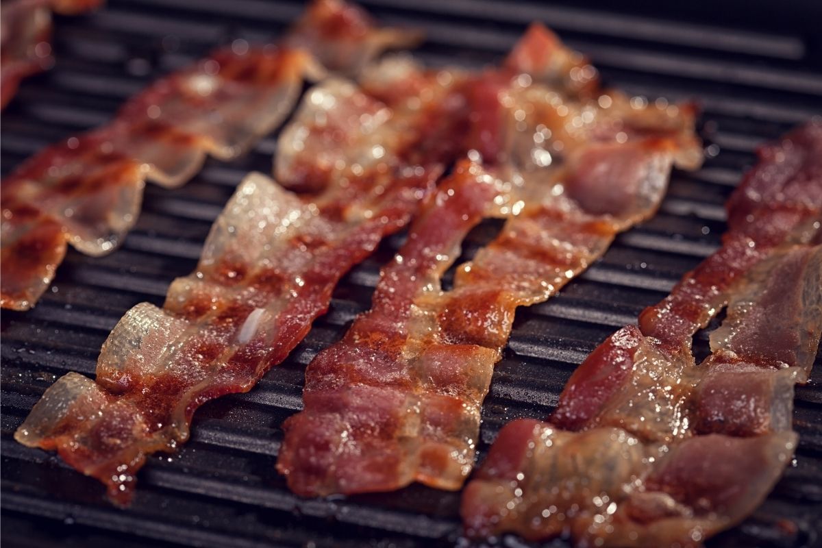 Cooking Bacon On A Grill With Aluminum Foil • The Wicked Noodle