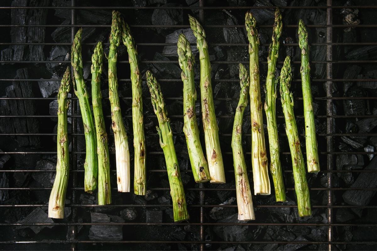 How to Cook Frozen Asparagus: 7 Best Ways (Updated 2023)