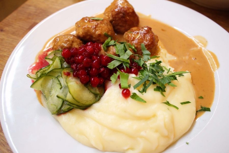 4 Best Sides To Serve With Swedish Meatballs Updated 2024