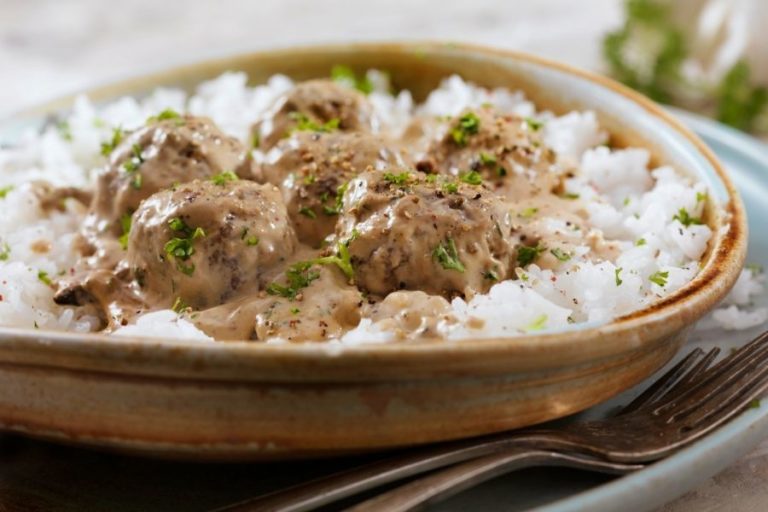 What To Serve With Swedish Meatballs 4 Best Side Dishes