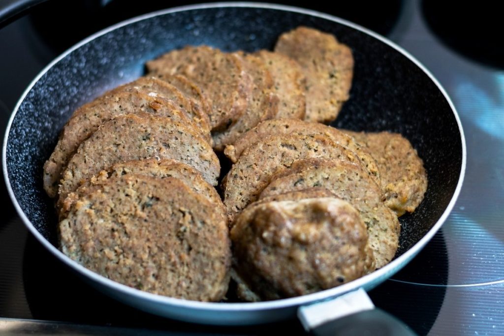 How To Reheat Meatloaf - Skillet
