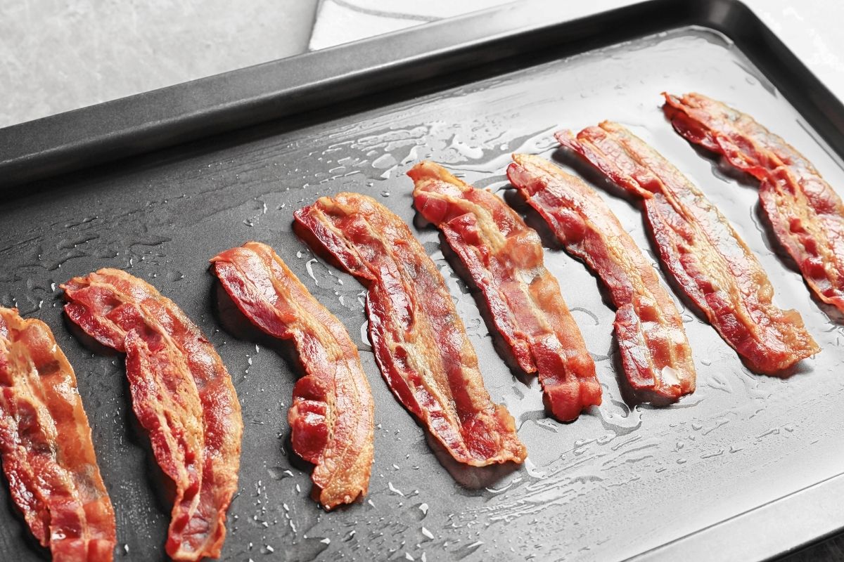 how to reheat frozen cooked bacon