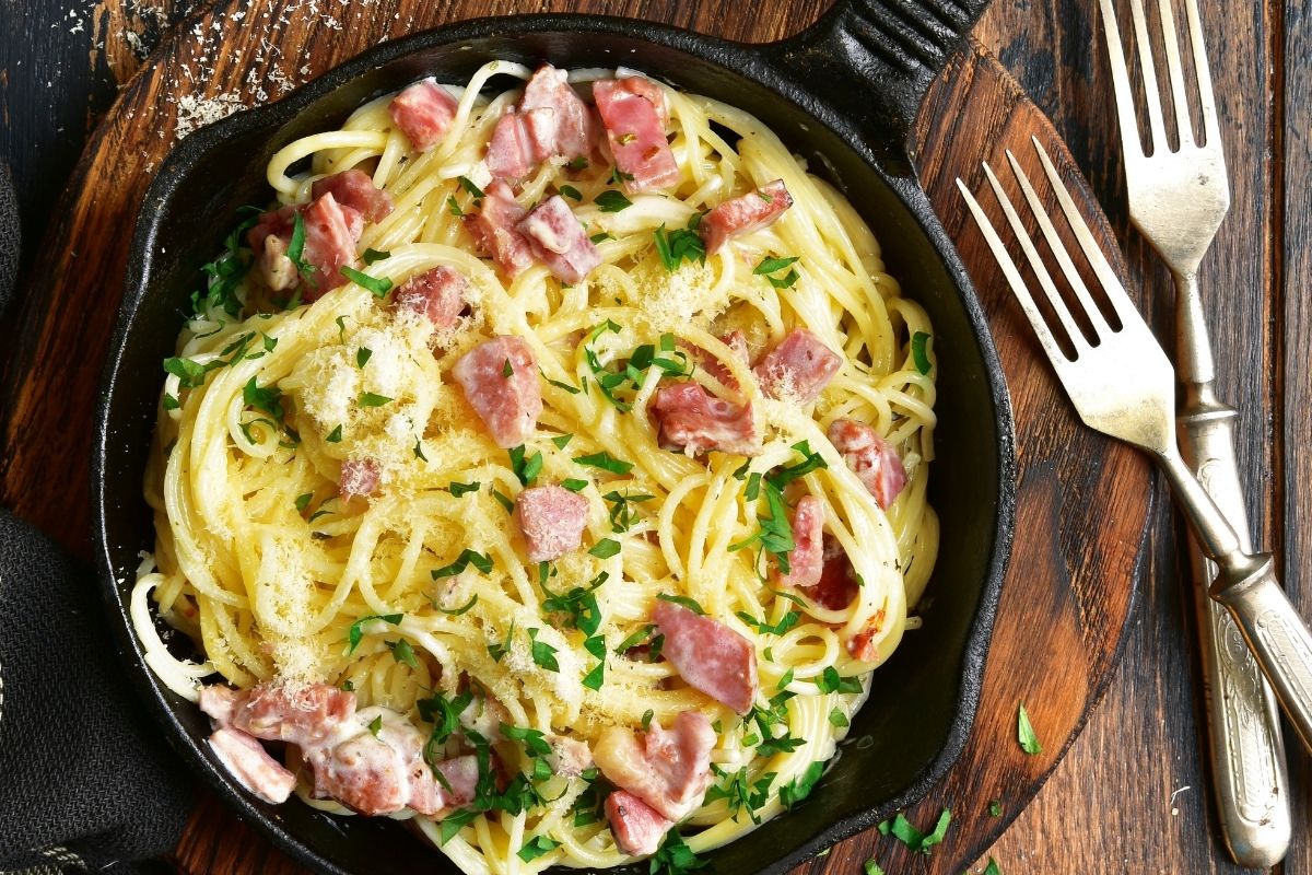 How to Reheat Carbonara Step-by-Step (Updated 2023)