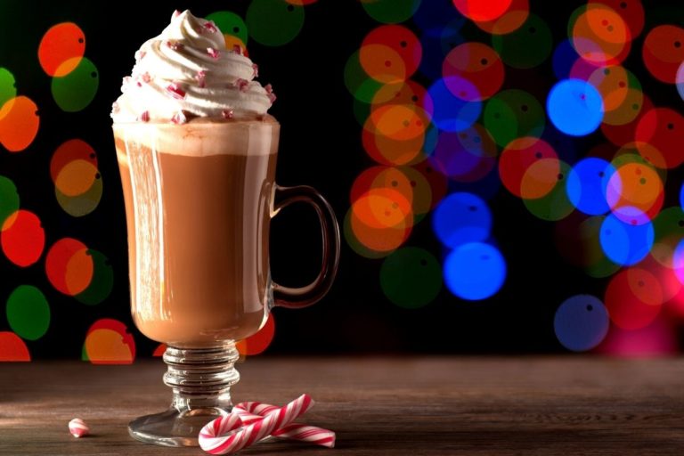 Peppermint Hot Chocolate Starbucks Recipe (Copycat) (Updated 2024)
