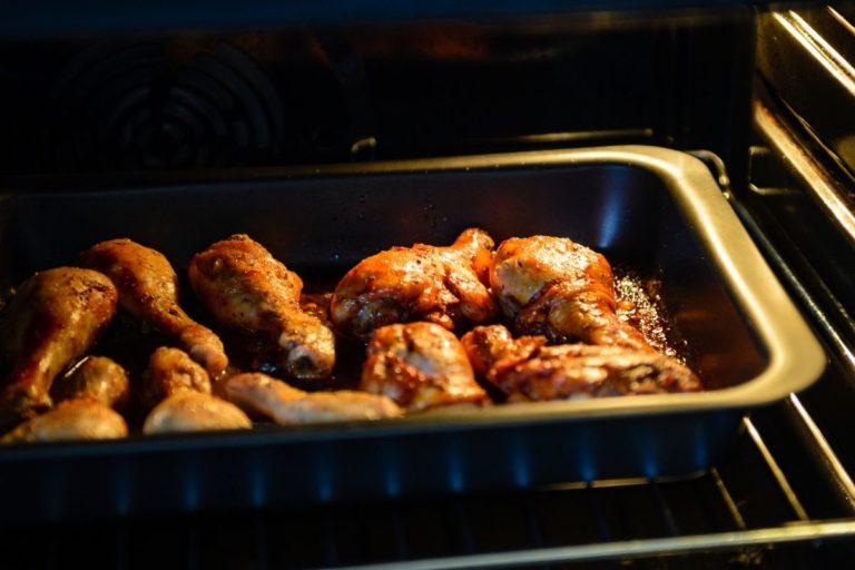 7 Best Ways to Reheat Your Leftover Chicken Wings! (Updated 2024)