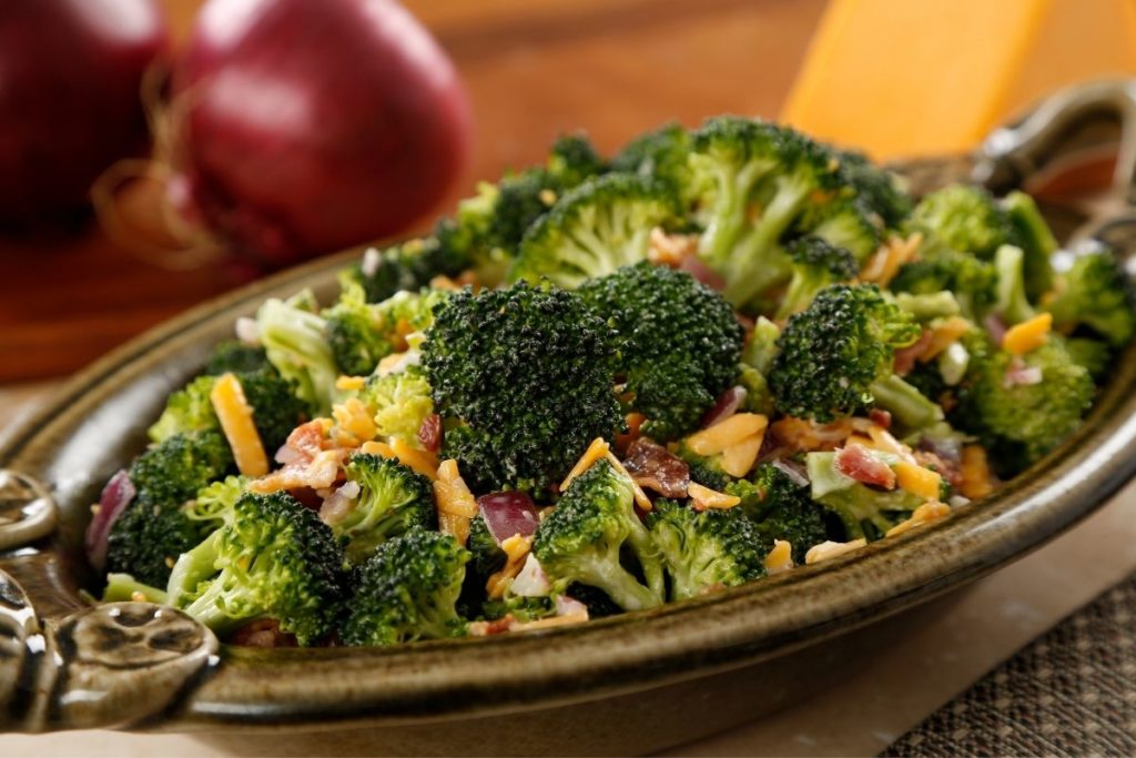 salata de Broccoli