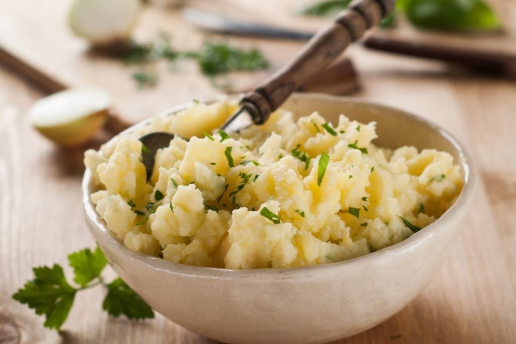 puree ziemniaczane - dodatki do kurczaka parmezan