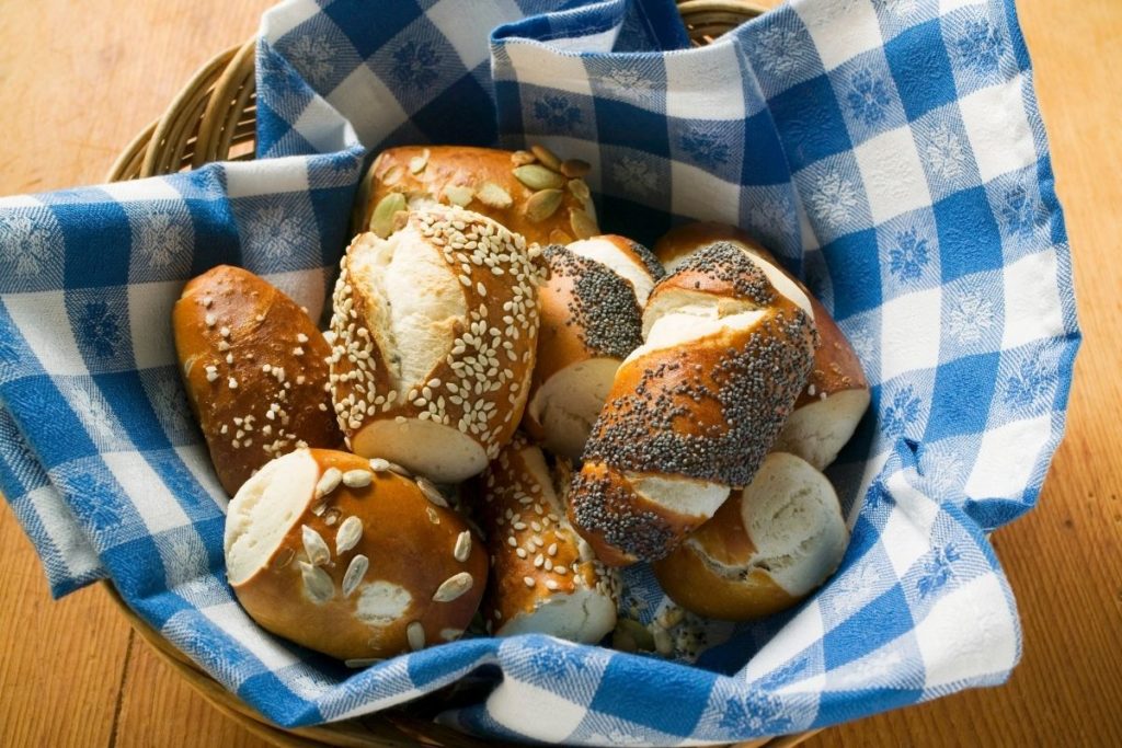 Pretzel Rolls