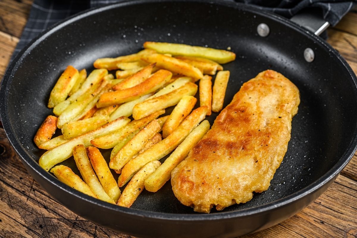 how-to-reheat-fish-and-chips-5-best-methods-updated-2023