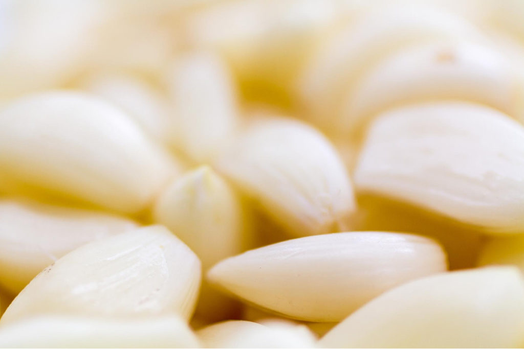 How Many Teaspoons is a Clove of Garlic 