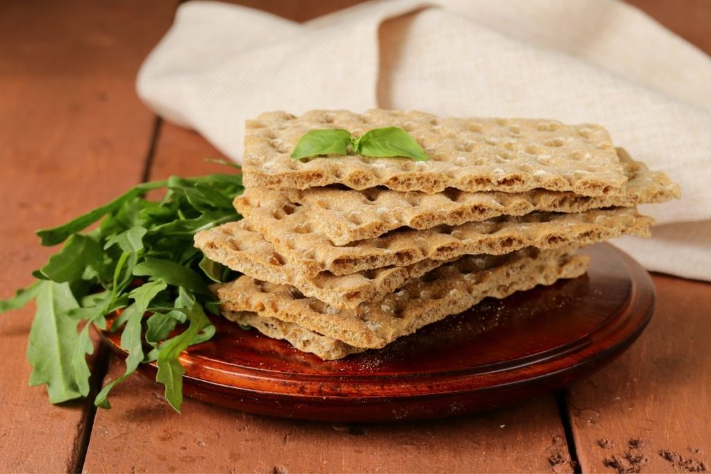 What to Serve with Gazpacho - Whole Grain Crackers