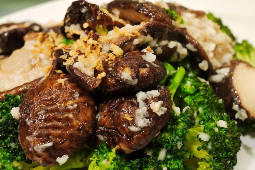 Side of Sauteed Broccoli and Mushrooms