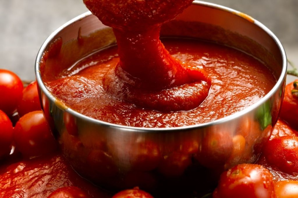 Best Sauce for Philly Cheesesteak - Tomato Sauce