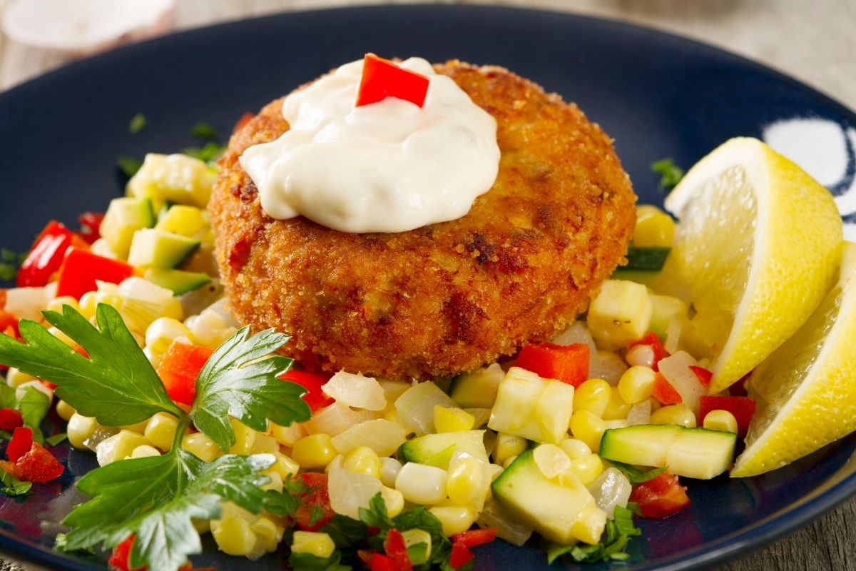Buy Maryland Crab Cakes Online | Shipping Crab Cakes | Order Crabcakes  Online - Fresh Not Frozen - Crab Cake Express