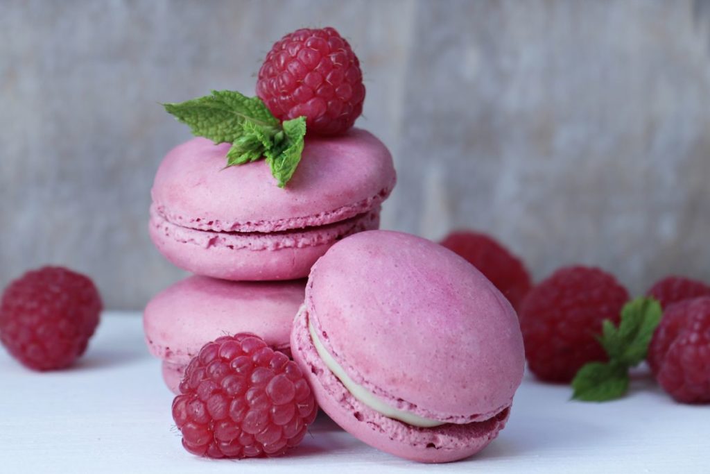 Raspberry flavored macarons