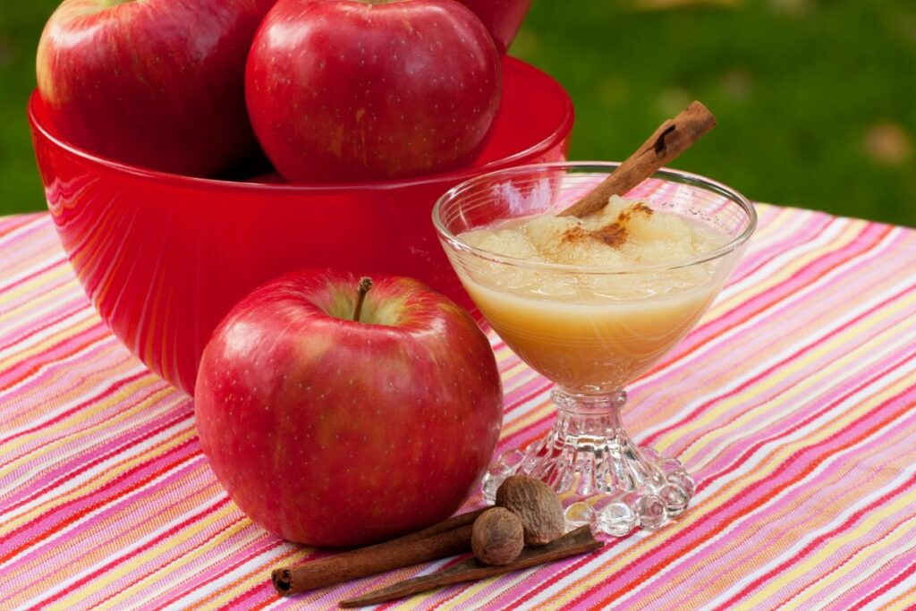 Cinnamon Applesauce - Best Healthy Sides for Chicken Tenders