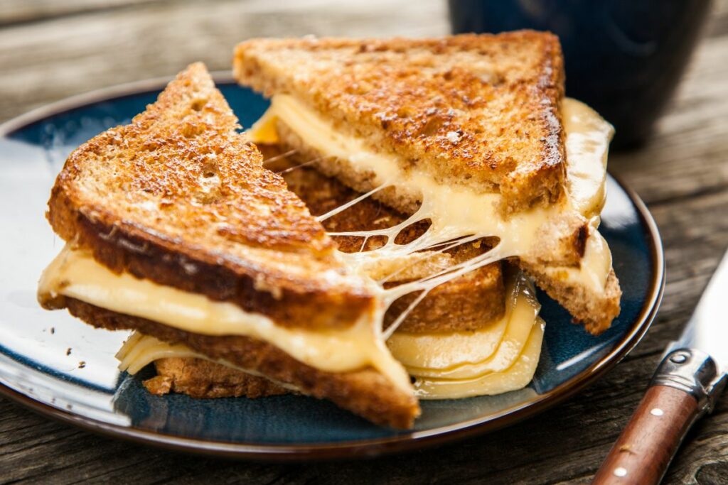 Best Grilled Cheese - What to Serve with Cacio e Pepe