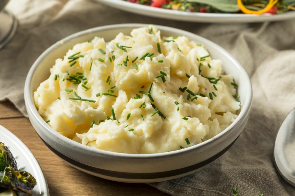 Mashed Potatoes - Best Healthy Sides for Chicken Tenders