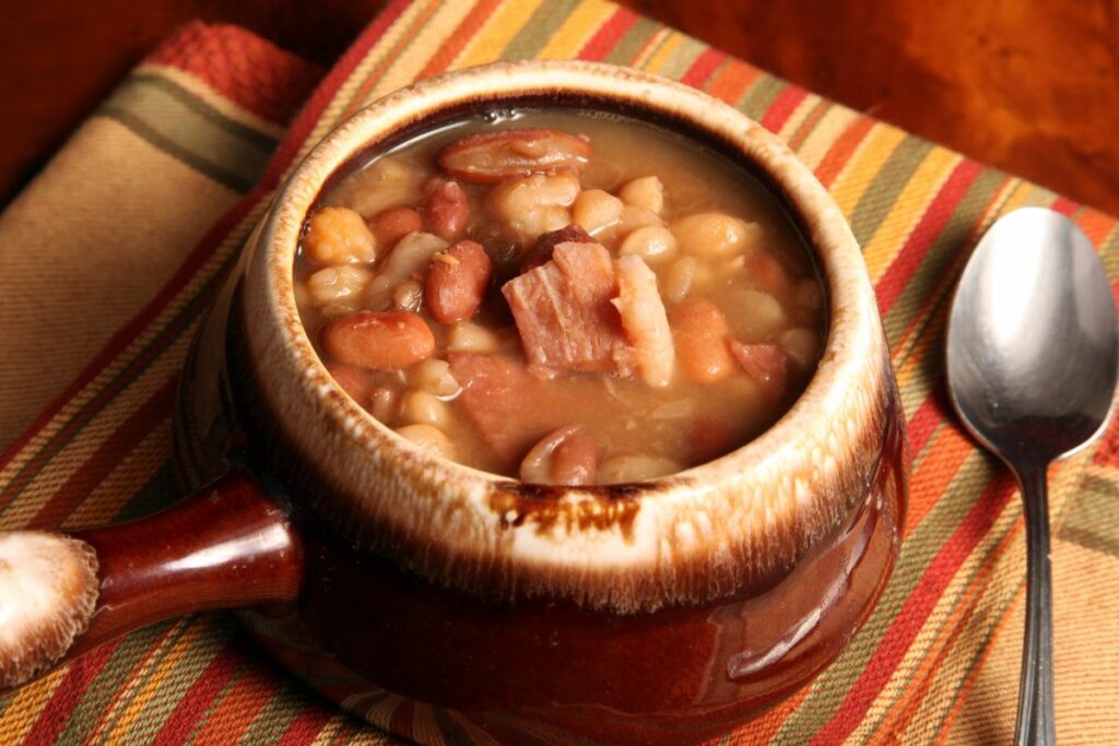 What to serve with ham and bean soup