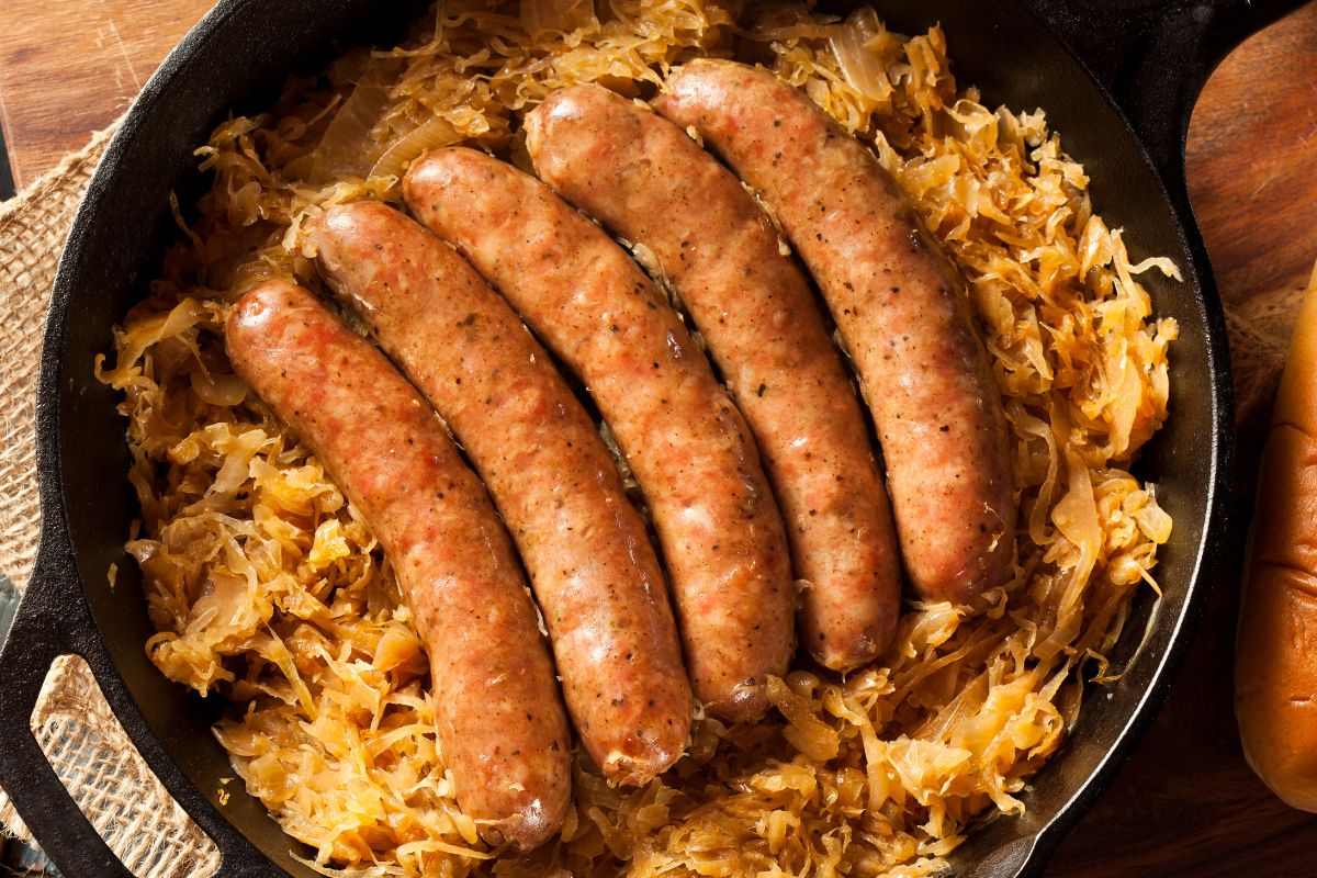 cooked bratwurst - how long do cooked brats last in the fridge